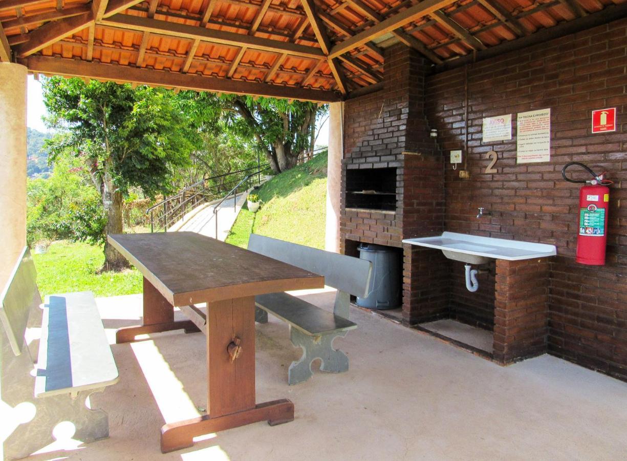 Apto c lazer e linda vista verde Águas de Lindóia Exterior foto